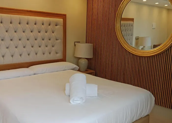 La Aldea Sonada * オビエド